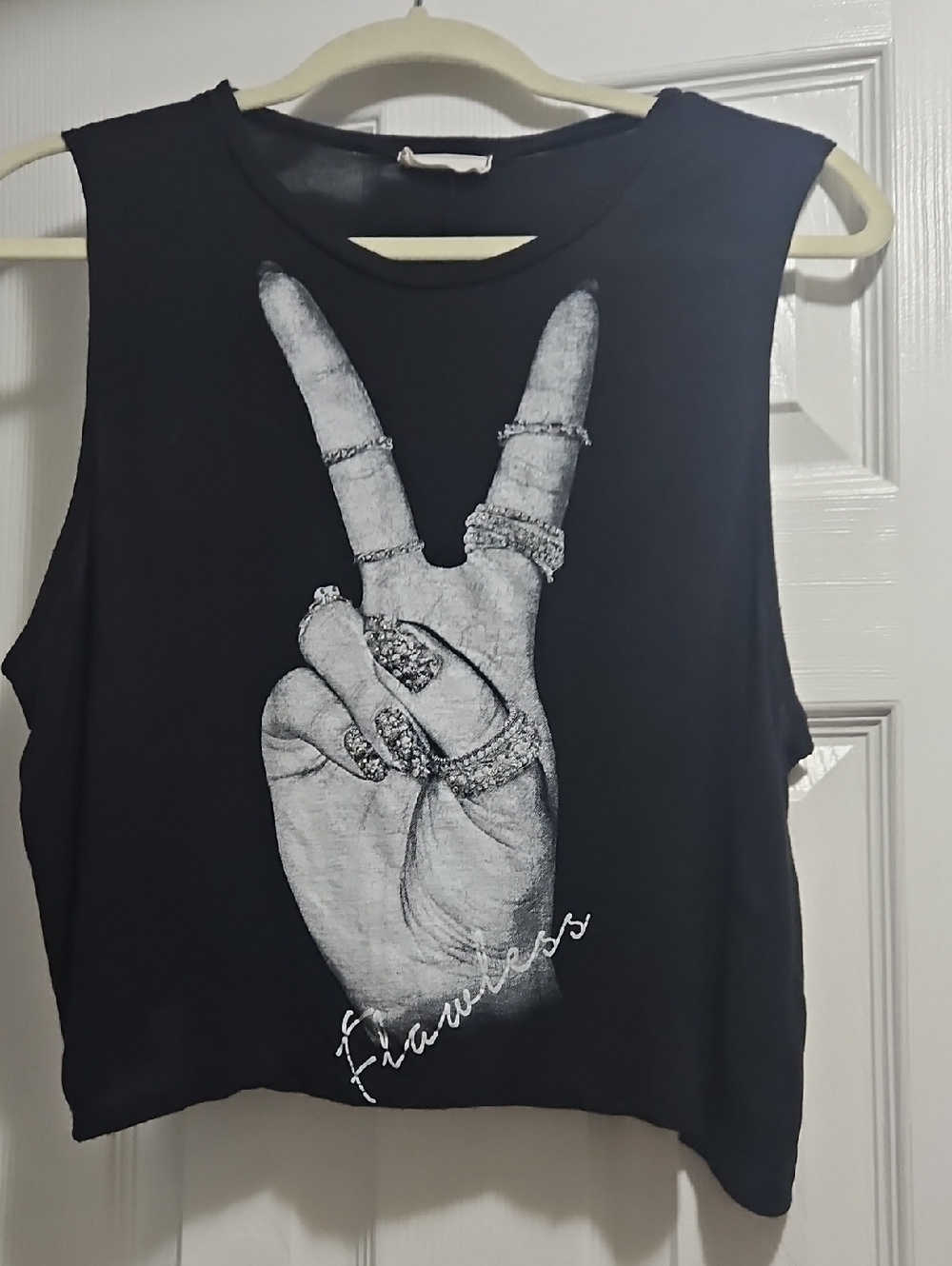 Aran's Den Black Cropped Tank with White Peace-Hand Graphic